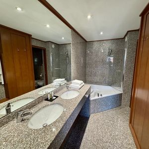 Property in Carre d'Or