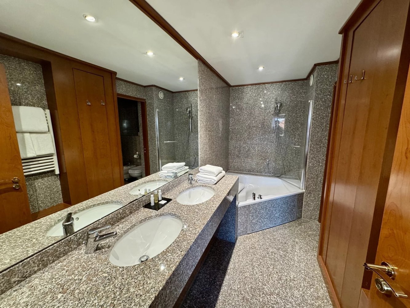 Property photo in Carre d'Or