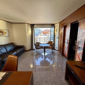 Property in Carre d'Or