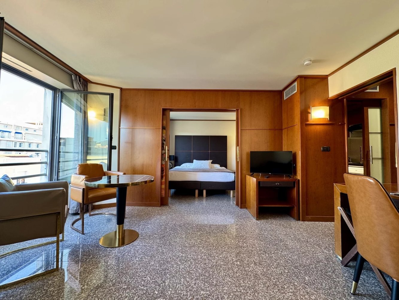 Property photo in Carre d'Or