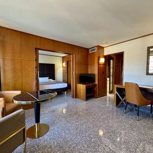 Property in Carre d'Or