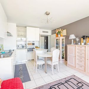 Property in Carre d'Or