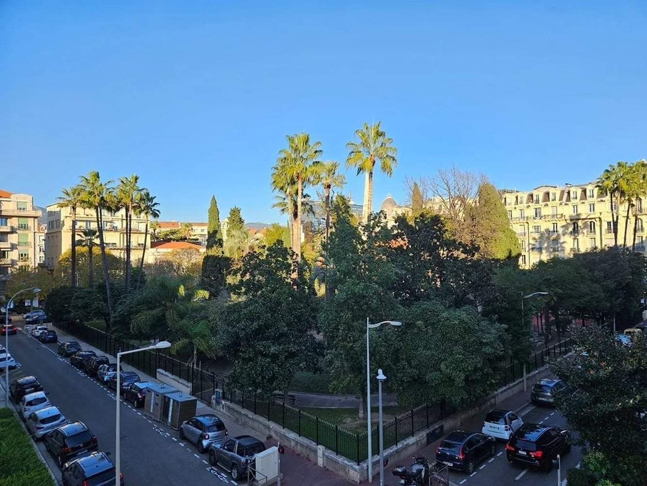 Property photo in Carre d'Or