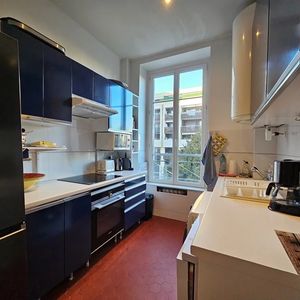Property in Carre d'Or