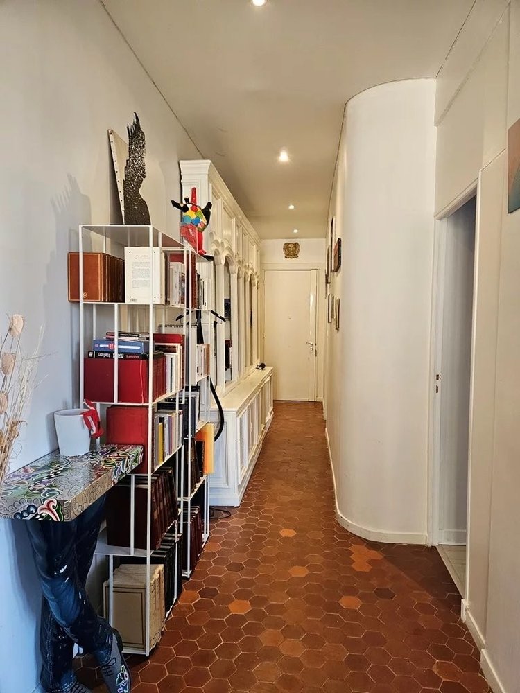 Property photo in Carre d'Or