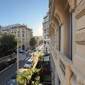 Property in Carre d'Or