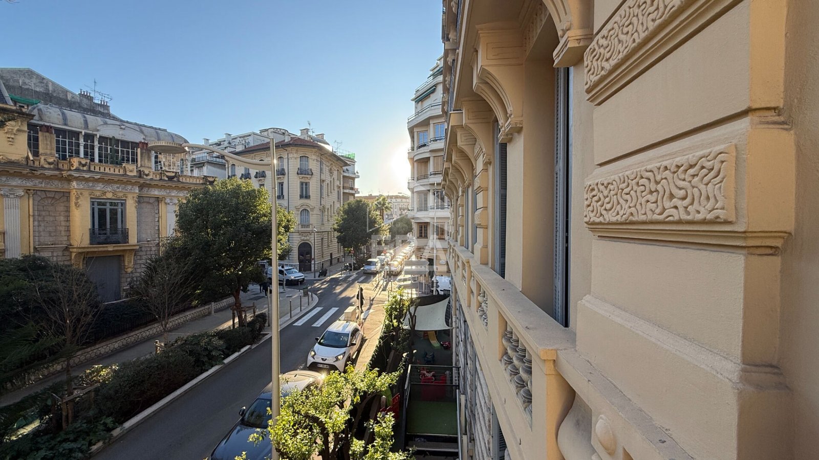 Property photo in Carre d'Or