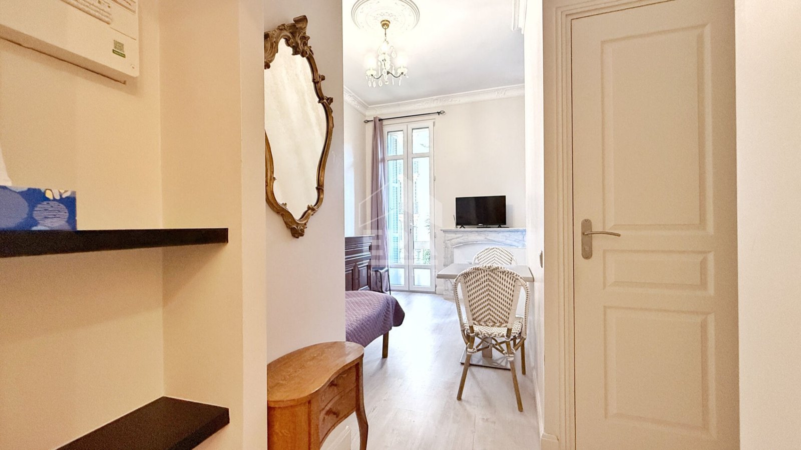 Property photo in Carre d'Or