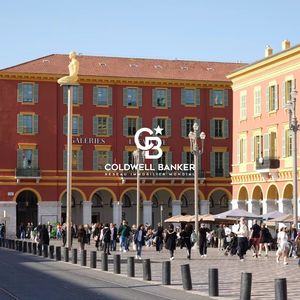 Property in Carre d'Or