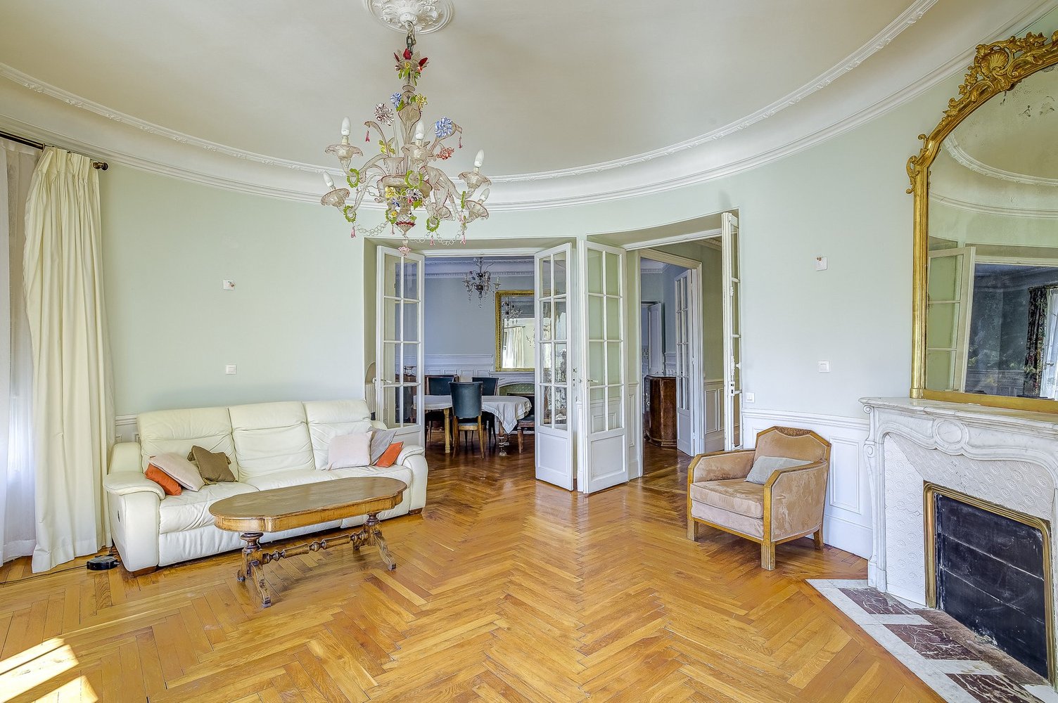 Property photo in Carre d'Or