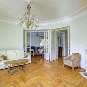 Property in Carre d'Or