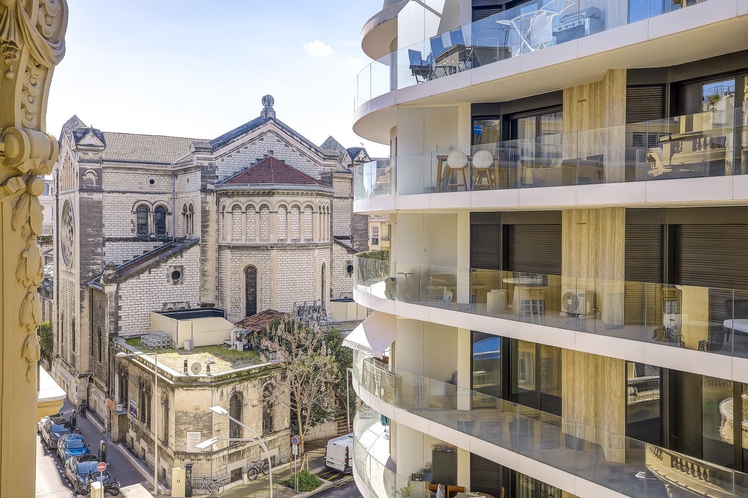 Property photo in Carre d'Or