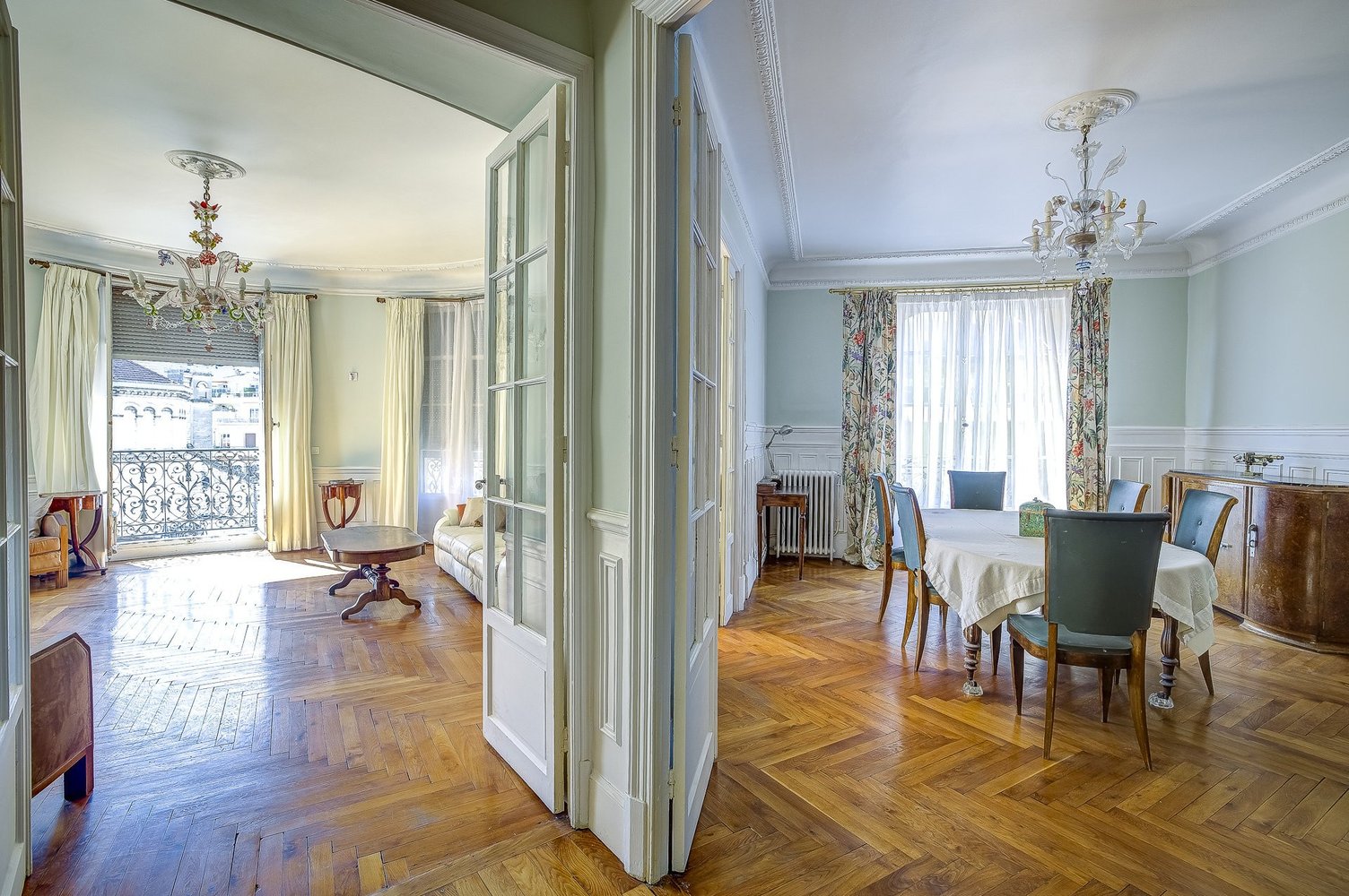 Property photo in Carre d'Or