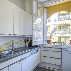 Property in Carre d'Or