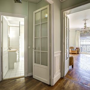 Property in Carre d'Or