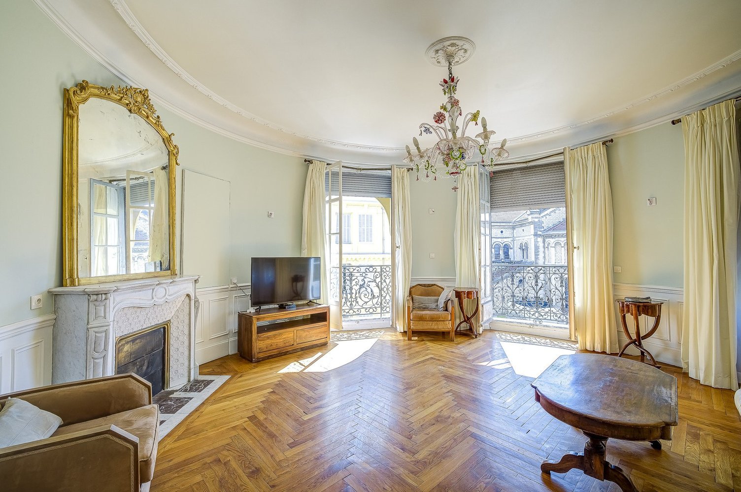 Property photo in Carre d'Or