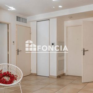 Property in Carre d'Or