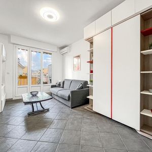 Property in Carre d'Or