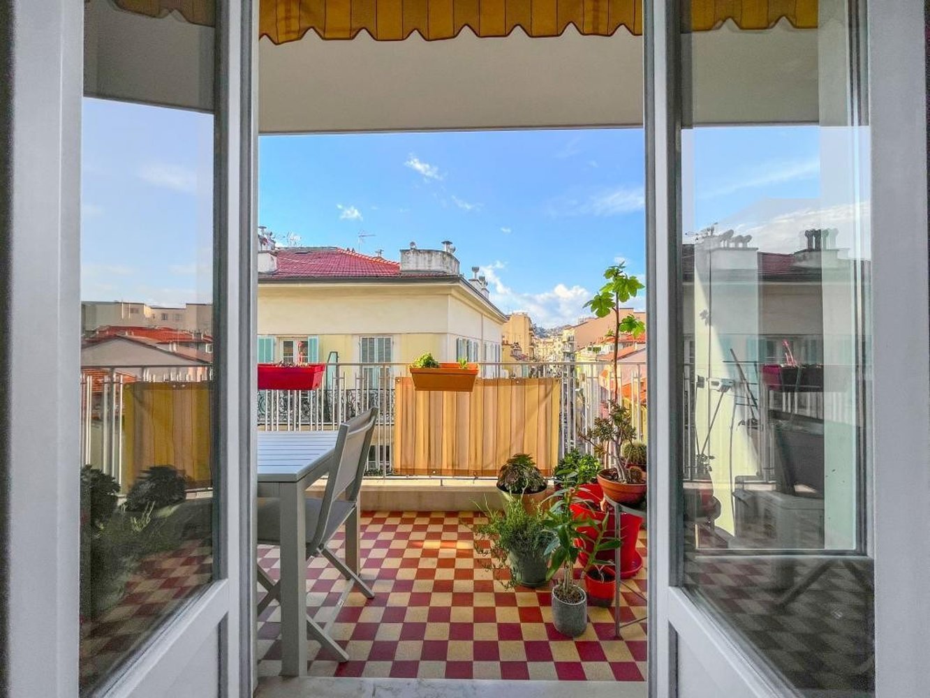 Property photo in Carre d'Or