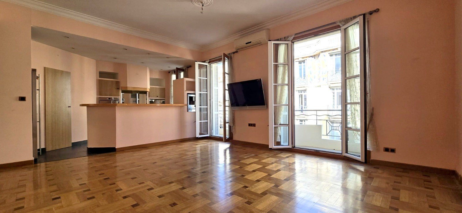 Property photo in Musicians Quarter