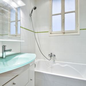 Property in Musicians Quarter