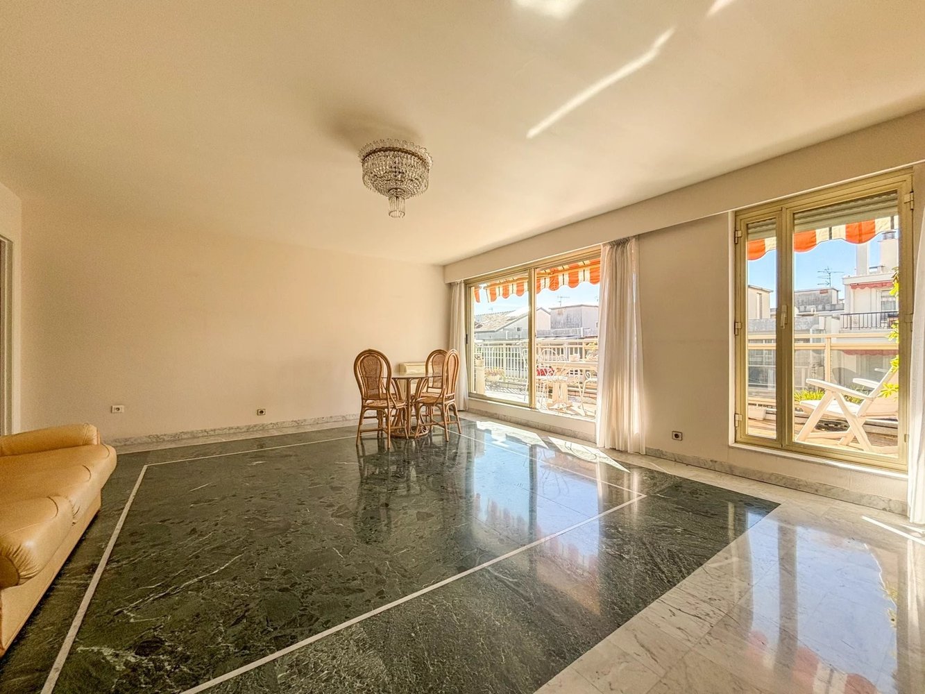 Property photo in Musicians Quarter