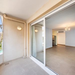 Property in Musicians Quarter