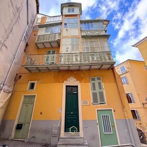 Property in Old Town