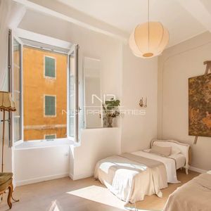 Property in Old Town