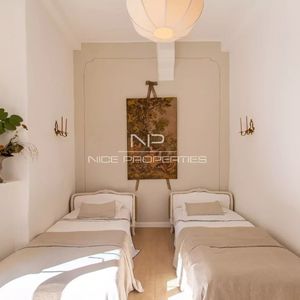 Property in Old Town