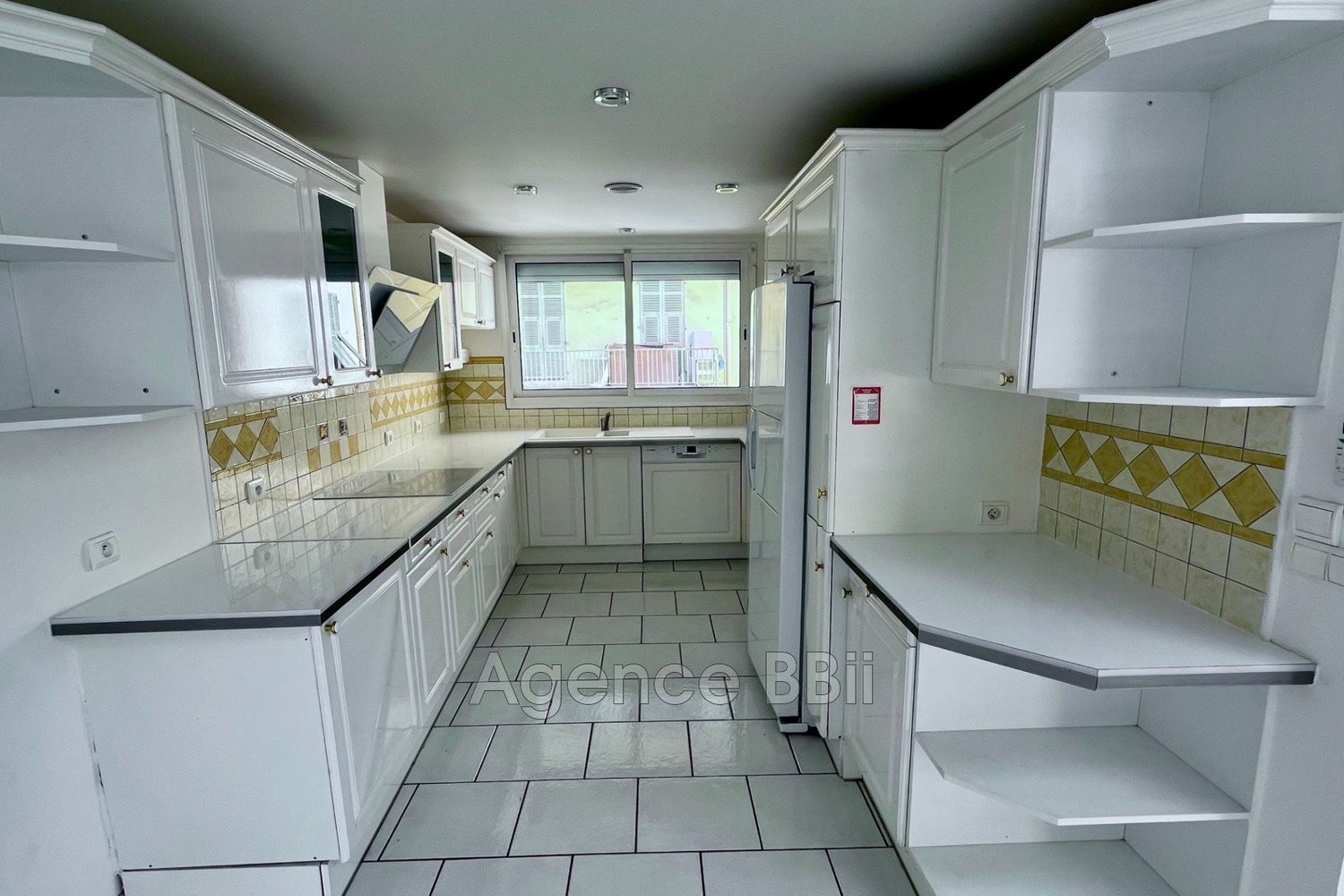 Property photo in Port