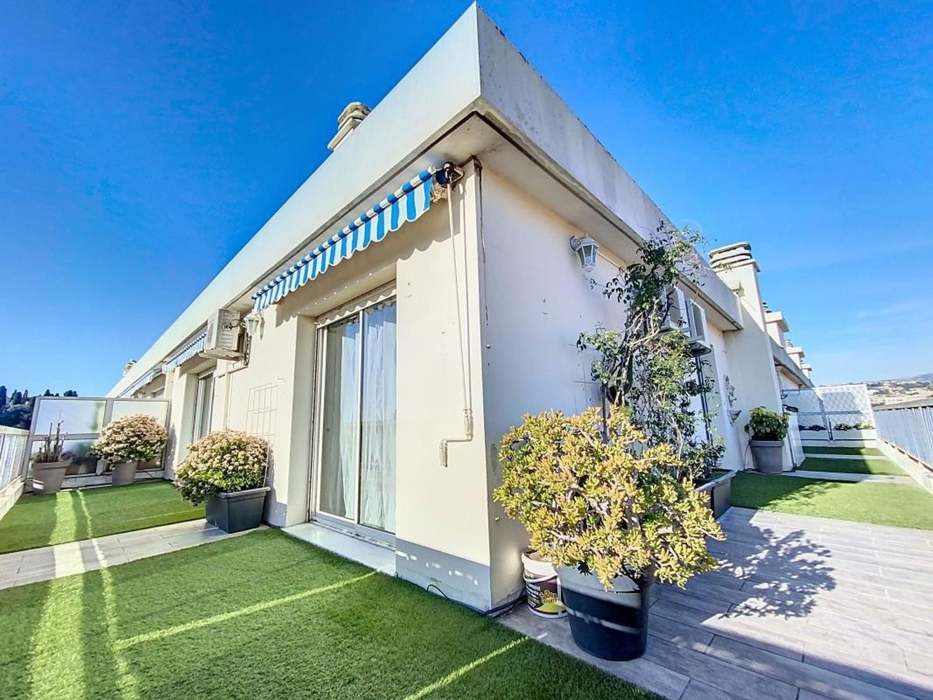 Property photo in Port