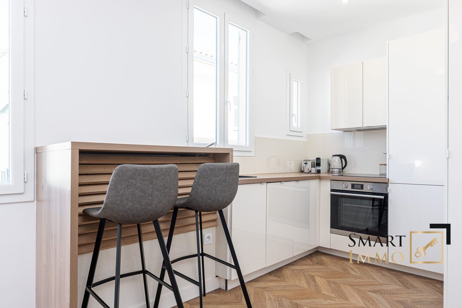 Property photo in Port