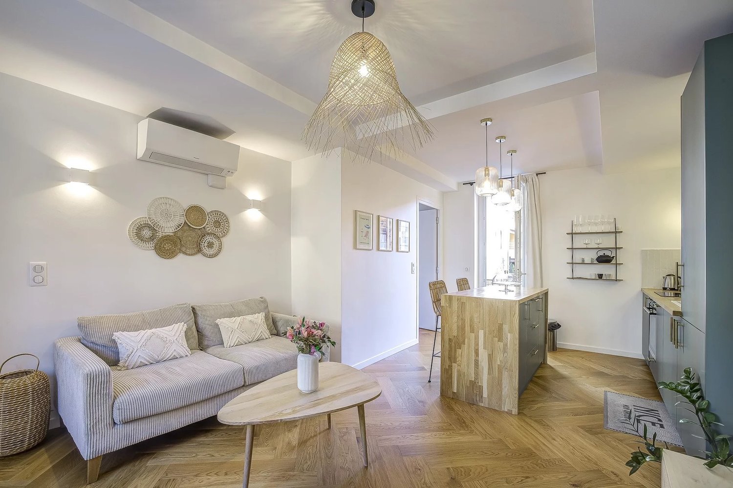 Property photo in Port