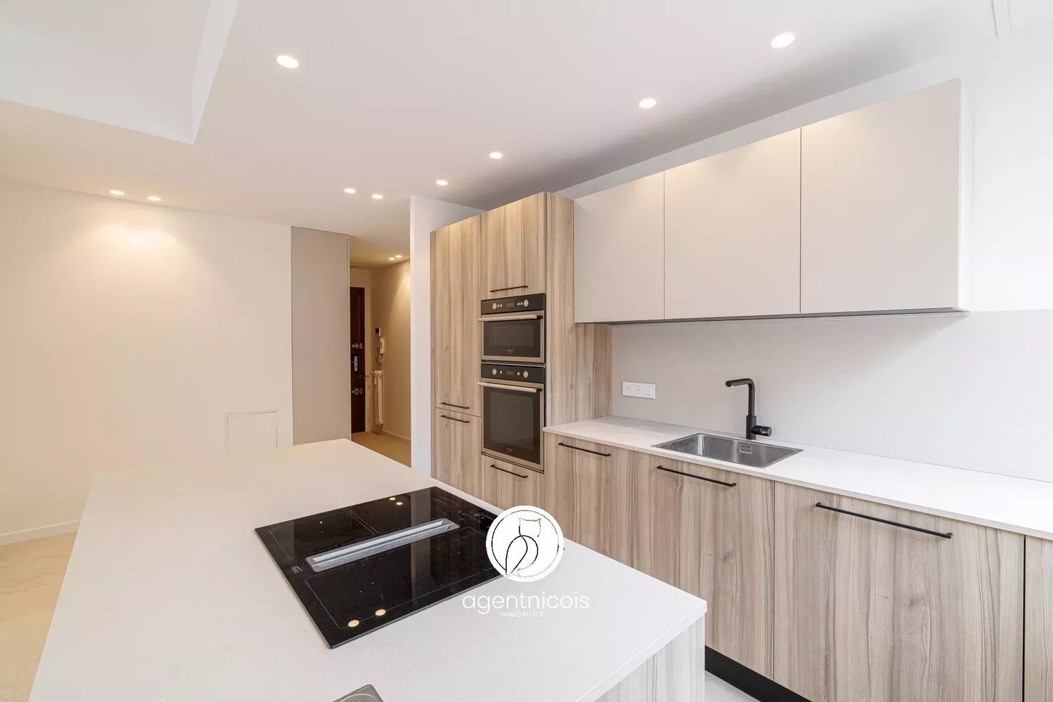 Property photo in Port