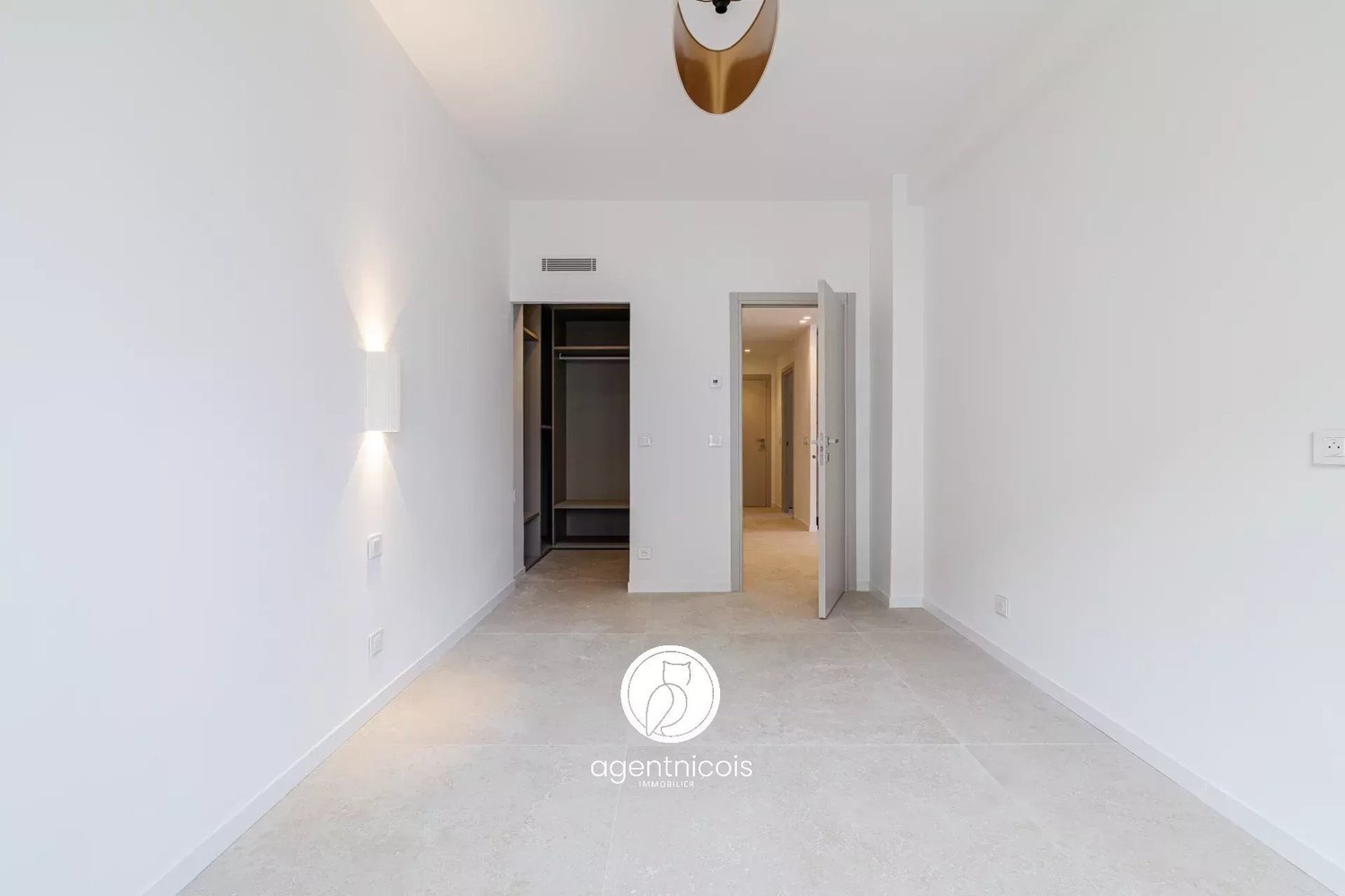 Property photo in Port