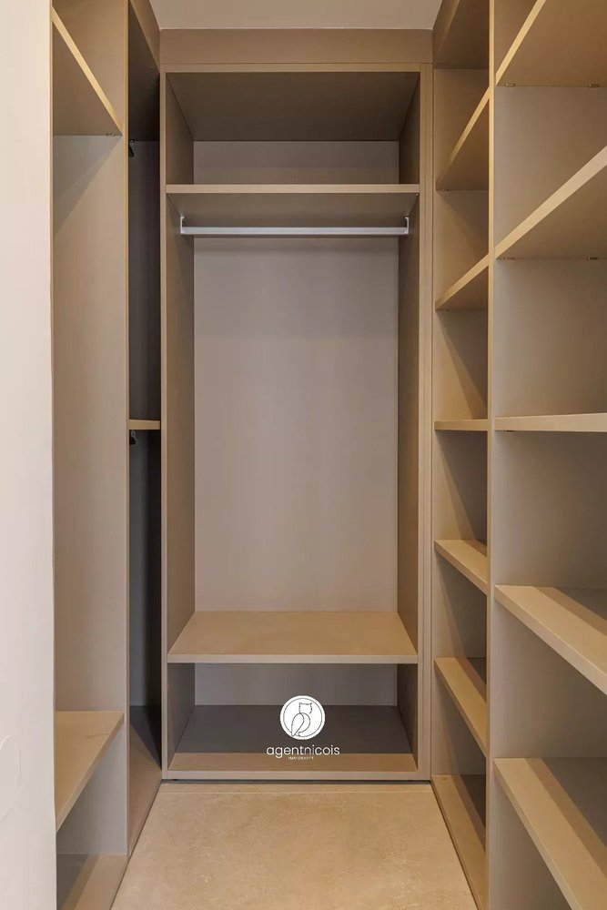 Property photo in Port