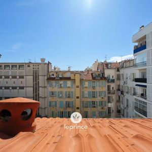 Property in Carre d'Argent