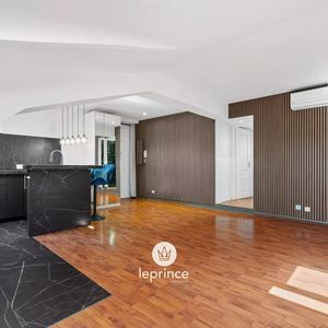 Property in Carre d'Argent