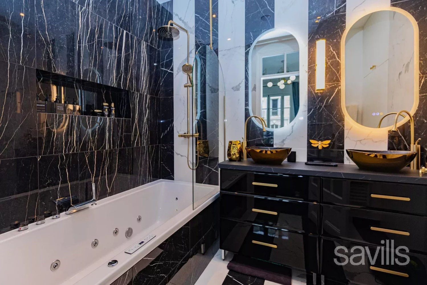 Property photo in Carre d'Argent