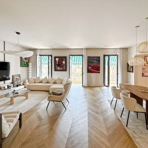 Property in Carre d'Argent