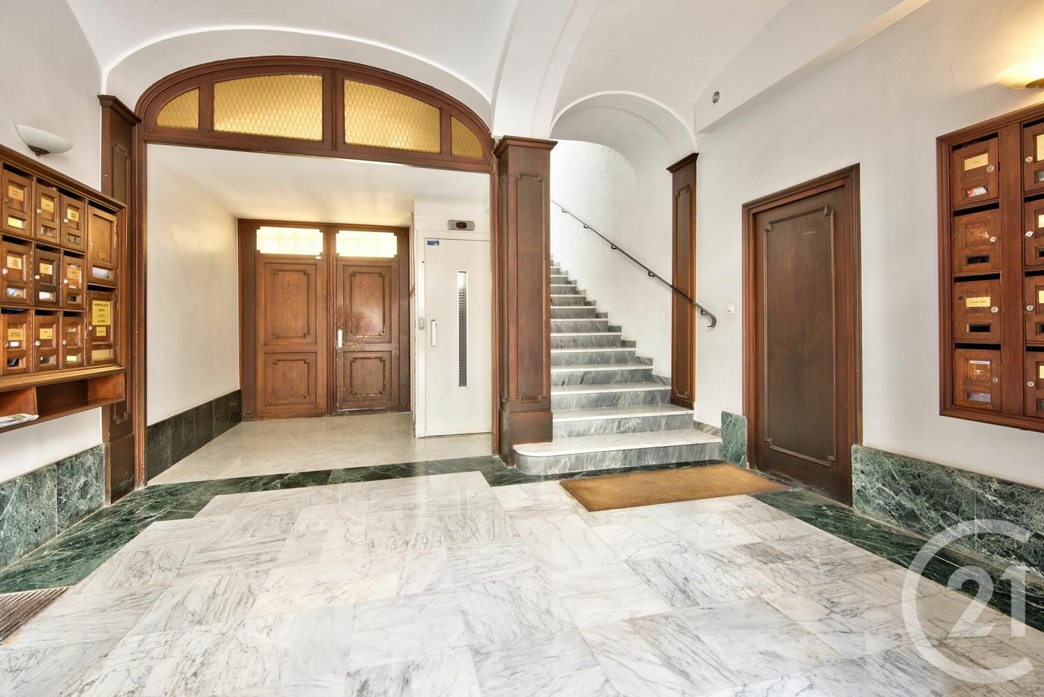 Property photo in Carre d'Argent