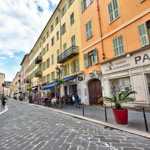 Property in Carre d'Argent