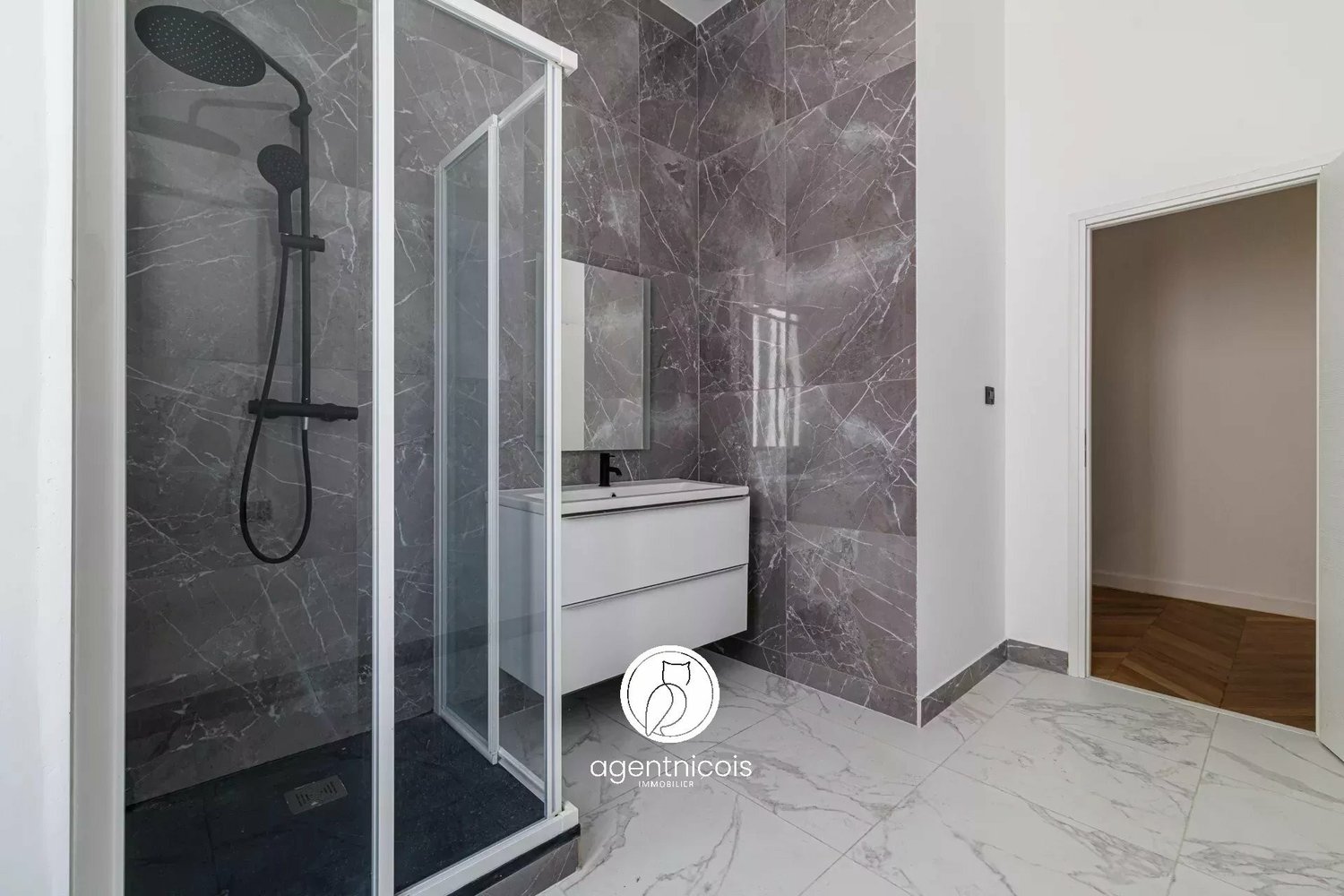 Property photo in Carre d'Argent