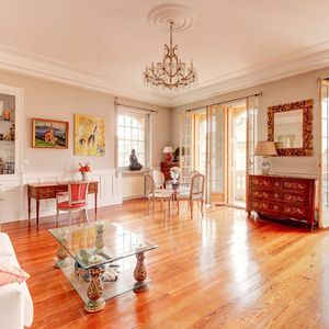 Property in Carre d'Argent