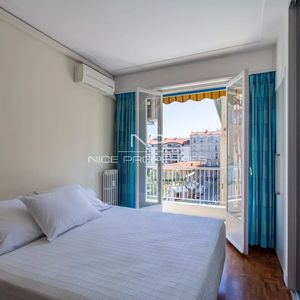 Property in Carre d'Argent