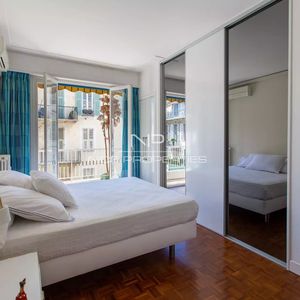 Property in Carre d'Argent