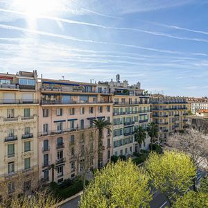 Property in Carre d'Argent