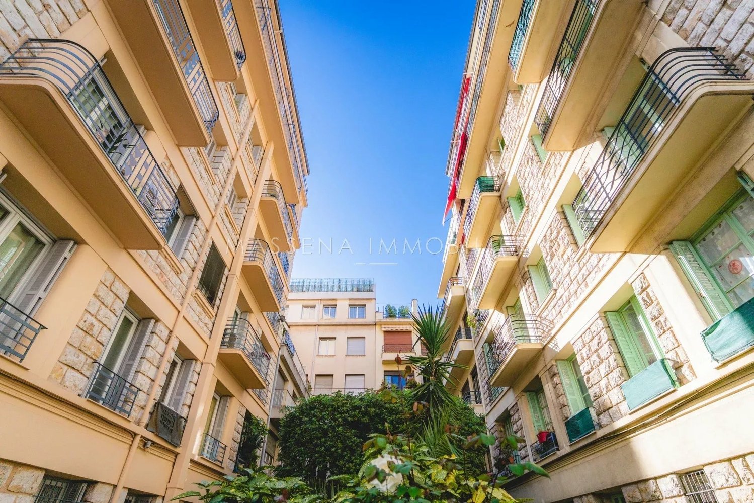 Property photo in Carre d'Argent