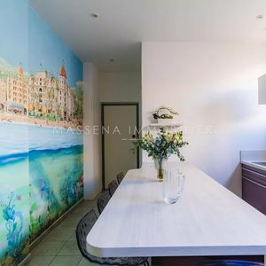 Property in Carre d'Argent